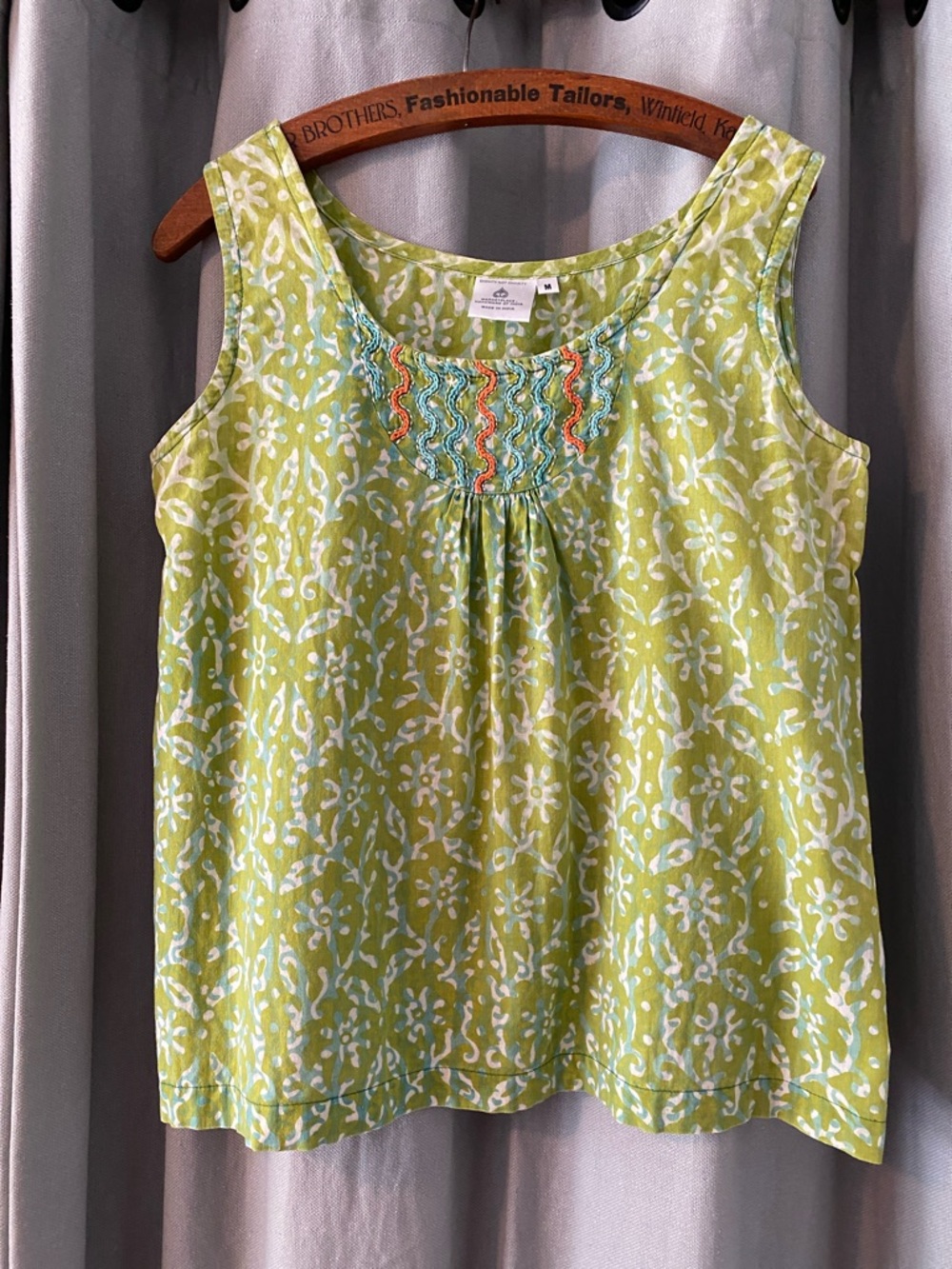 Dignity Not Charity Embroidered Yoke Light Green Printed Tank, Women’s Size M